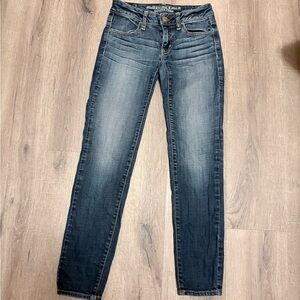 Low Rise American Eagle Outfitters Women's Blue Jeans